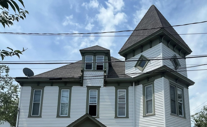 Historic building before restoration - 1